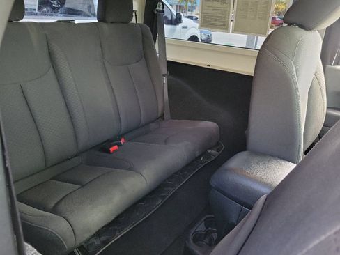 Used 2018 Jeep Wrangler Sport w/ Connectivity Group AWD/4WD image 14