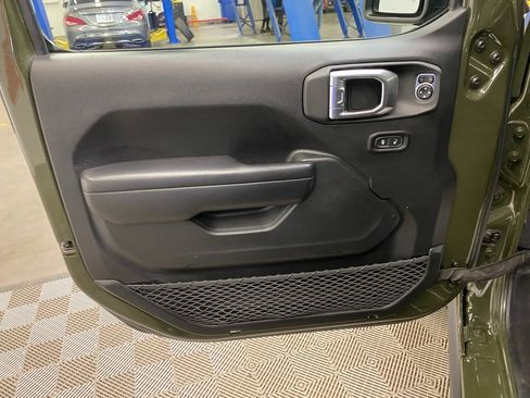 Used 2021 Jeep Wrangler Willys image 23