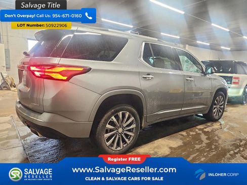 Used 2023 Chevrolet Traverse Premier AWD/4WD image 4