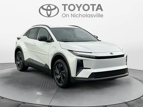 New 2026 Toyota C-HR AWD/4WD image 7