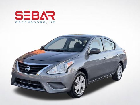 Used 2019 Nissan Versa SV FWD image 9