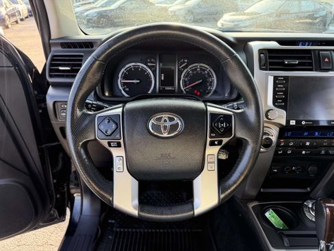 Used 2022 Toyota 4Runner Limited AWD/4WD image 26