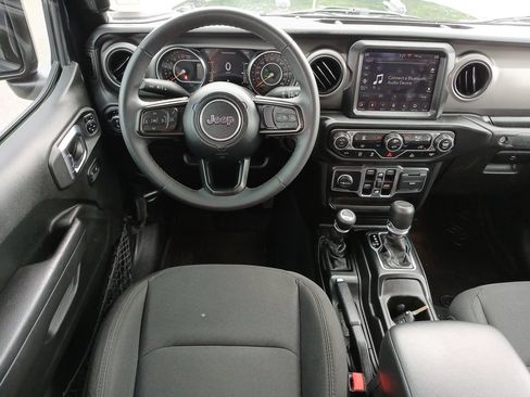 Used 2023 Jeep Gladiator Sport AWD/4WD image 12