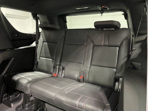Used 2022 Chevrolet Tahoe RST w/ Sport Performance Package AWD/4WD image 19