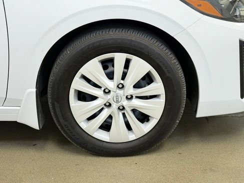 Used 2025 Nissan Sentra S FWD image 4