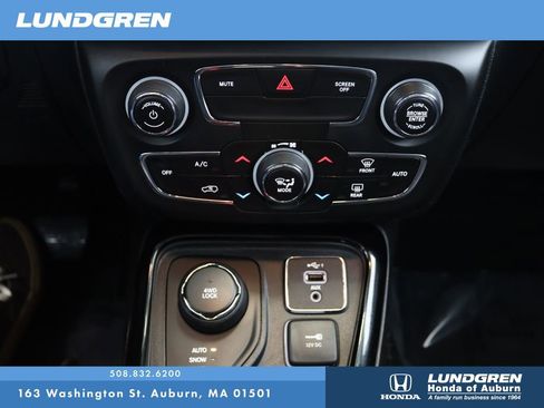 Used 2020 Jeep Compass Limited image 24