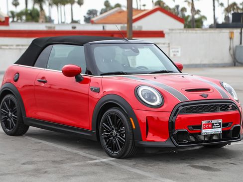 Used 2023 MINI Cooper S FWD image 4