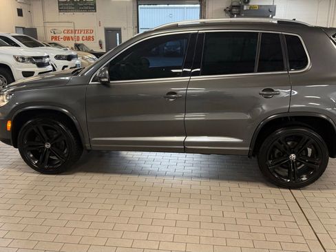 Used 2016 Volkswagen Tiguan R-Line FWD image 9
