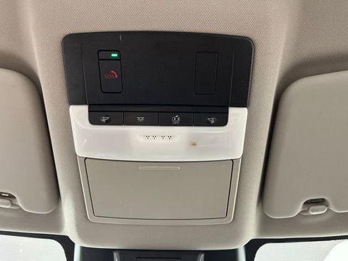 Used 2022 Nissan Rogue SV FWD image 34