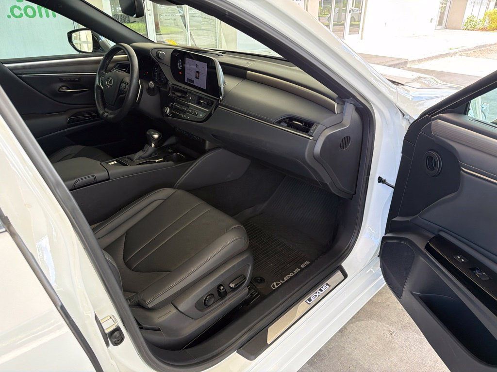 Used 2024 Lexus ES 350 F Sport w/ Accessory Package (Z2) FWD image 28
