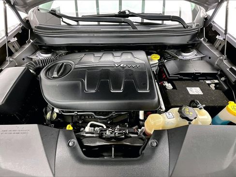 Used 2021 Jeep Cherokee Limited w/ Elite Package image 10