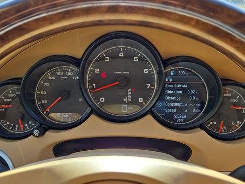 Used 2014 Porsche Cayenne Base image 20