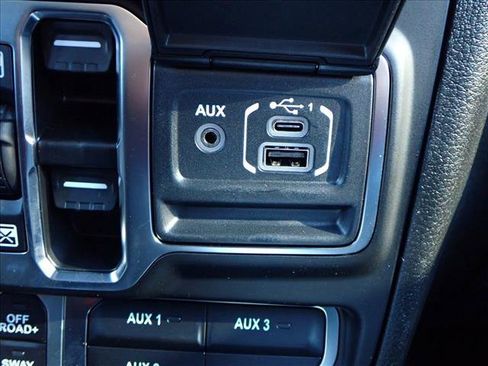 New 2025 Jeep Wrangler Unlimited Rubicon image 21