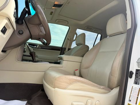 Used 2017 Lexus GX 460 Premium AWD/4WD image 16