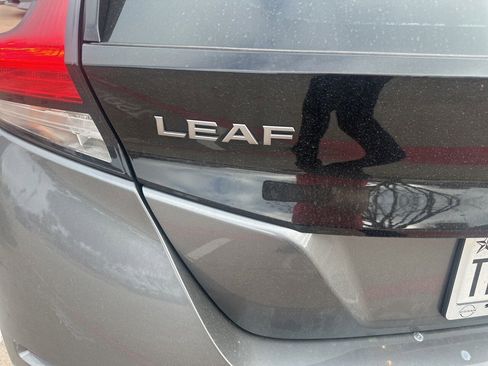 Certified 2023 Nissan Leaf S image 8