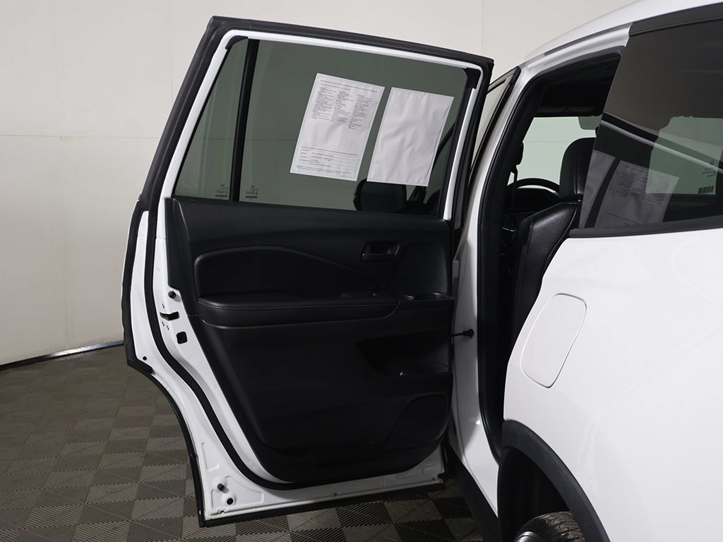 Used 2023 Honda Passport EX-L image 21