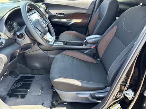 Certified 2024 Nissan Kicks SR FWD image 20