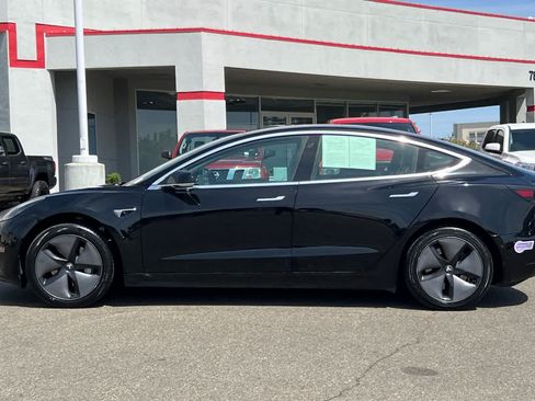 Used 2019 Tesla Model 3 Standard Range RWD image 9