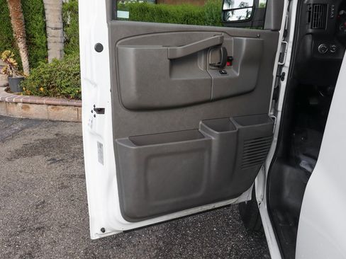 Used 2022 Chevrolet Express 2500 w/ Communications Package image 18