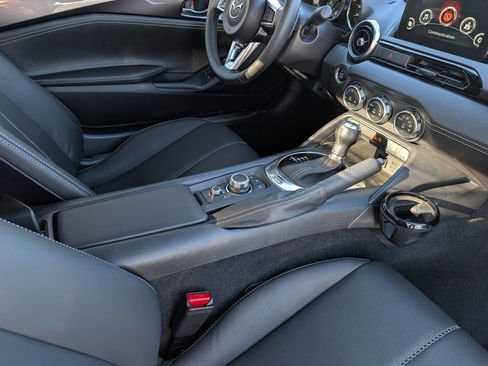 Used 2023 MAZDA MX-5 Miata Grand Touring w/ Weather Package image 17