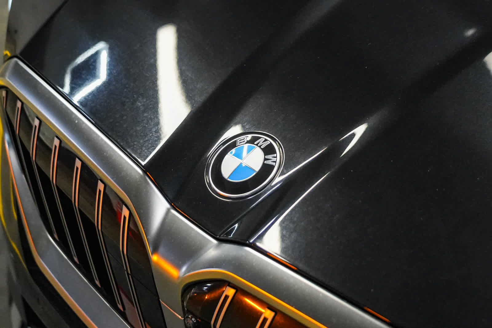 Used 2024 BMW 530i RWD image 3