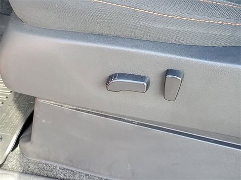 Used 2022 Nissan Frontier PRO-4X w/ Off-Road Protection Package image 25