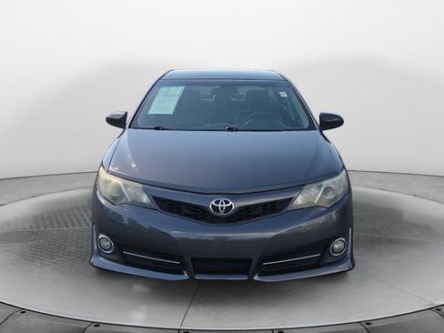 Used 2014 Toyota Camry SE FWD image 8