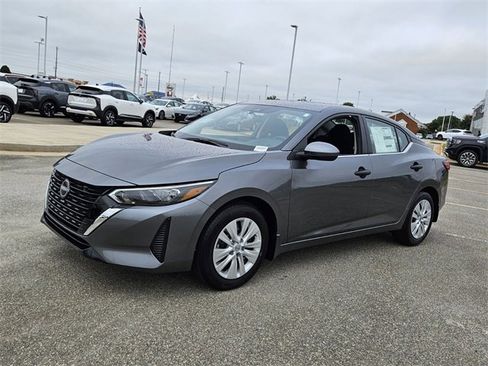 New 2025 Nissan Sentra S image 3