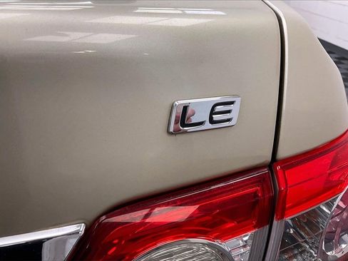 Used 2013 Toyota Corolla LE image 7