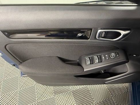 Used 2025 Honda Civic Sport image 14