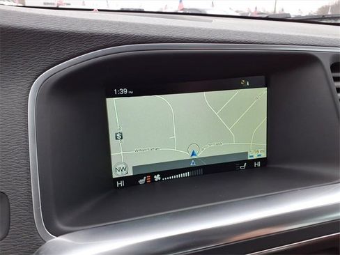 Used 2017 Volvo S60 T5 Inscription Platinum image 23