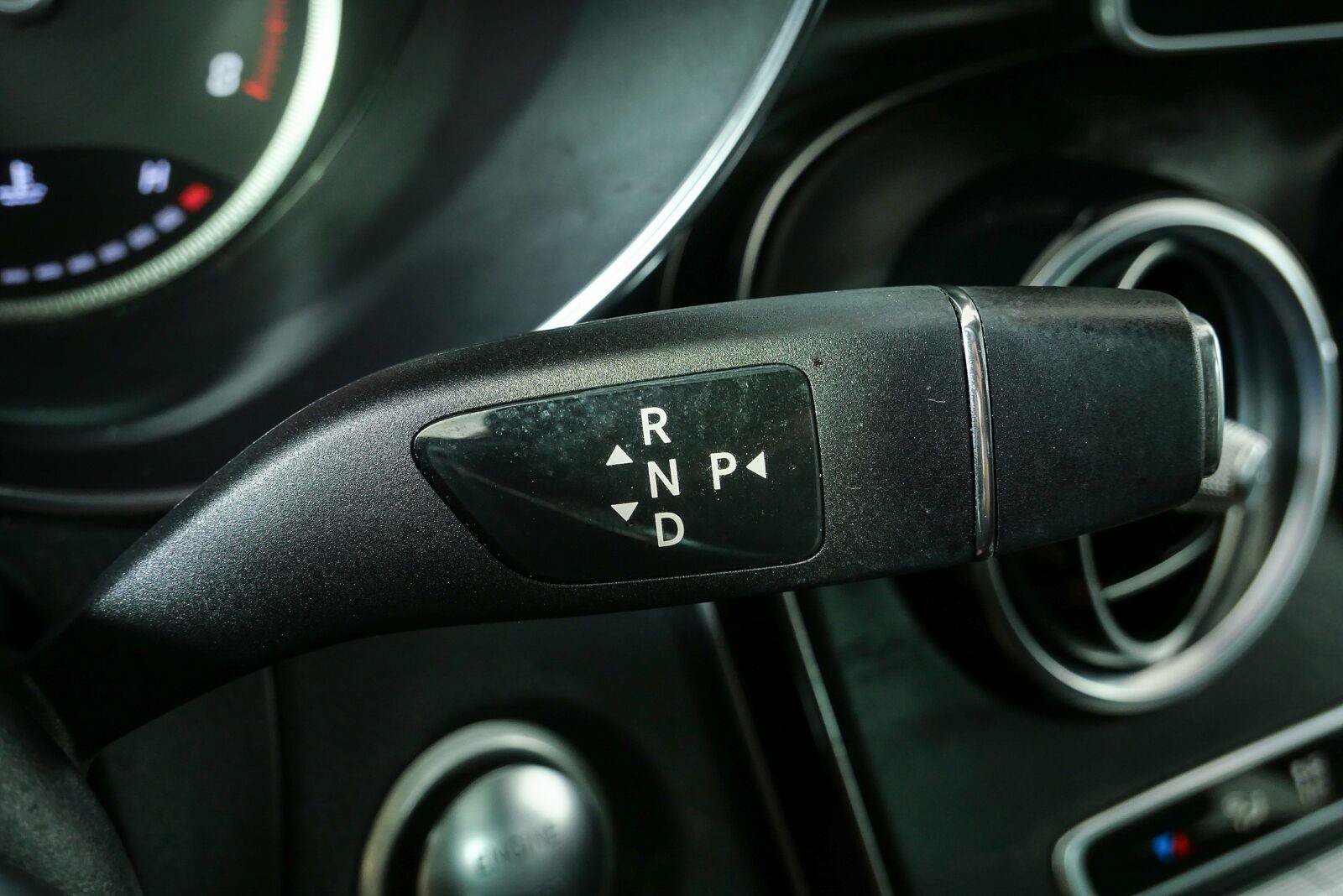 Used 2019 Mercedes-Benz GLC 300 image 17