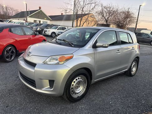 Used 2008 Scion xD FWD image 1