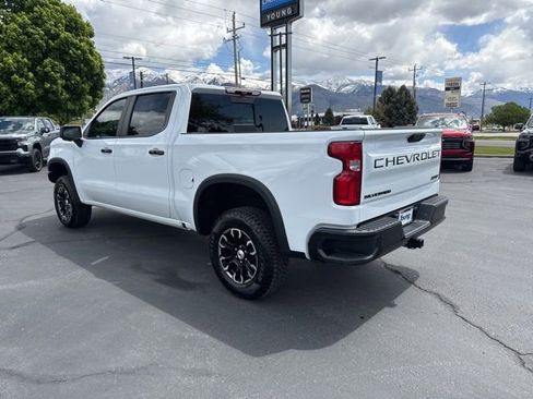 Used 2023 Chevrolet Silverado 1500 ZR2 w/ Technology Package AWD/4WD image 5