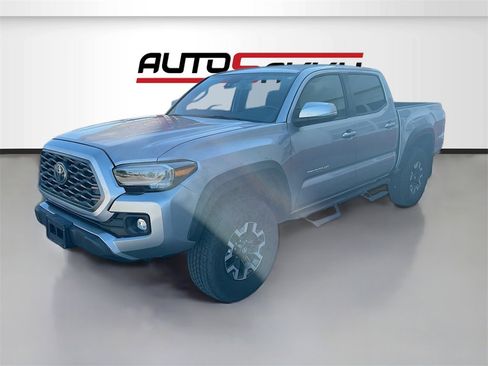 Used 2021 Toyota Tacoma TRD Off-Road image 3