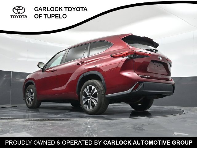 Used 2023 Toyota Highlander XLE FWD image 63