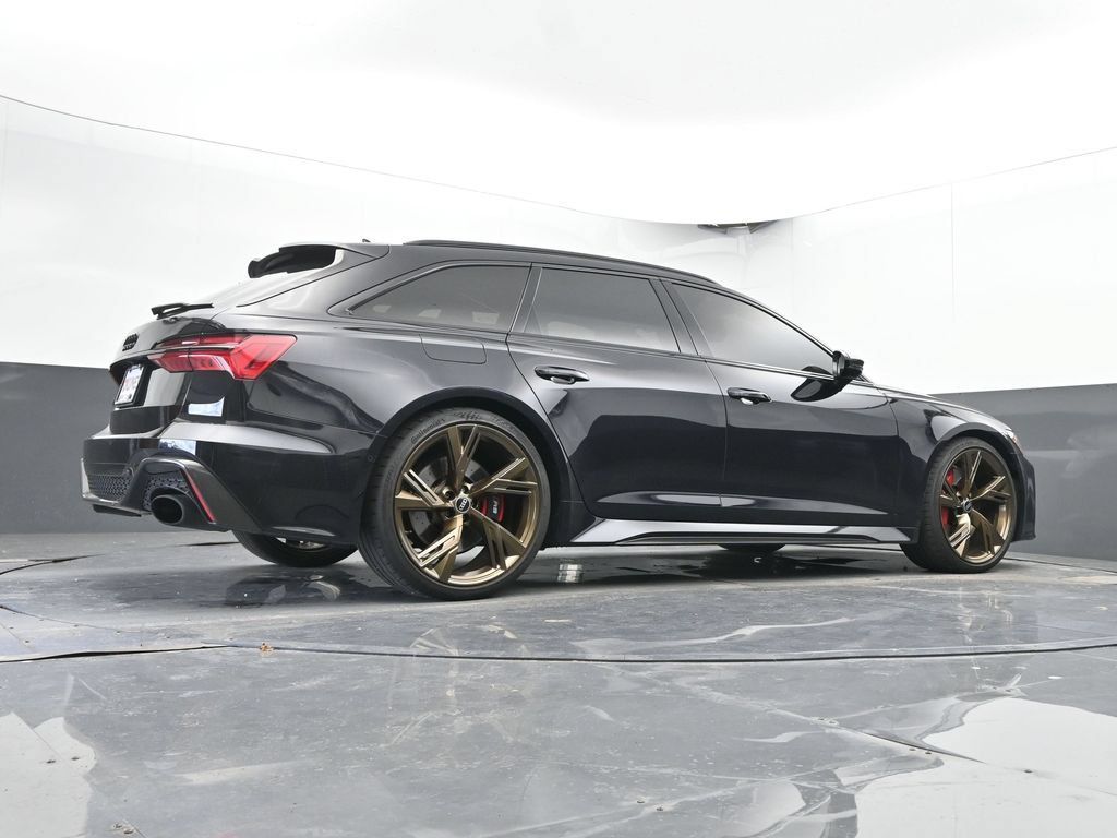 Used 2021 Audi RS 6 AWD/4WD image 45