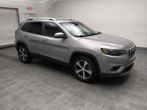 Used 2019 Jeep Cherokee Limited w/ Luxury Group FWD image 11