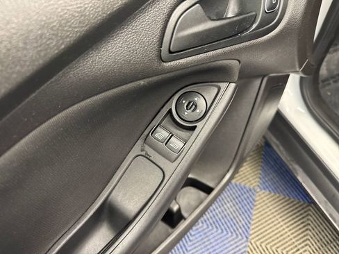 Used 2016 Ford Focus S FWD image 14