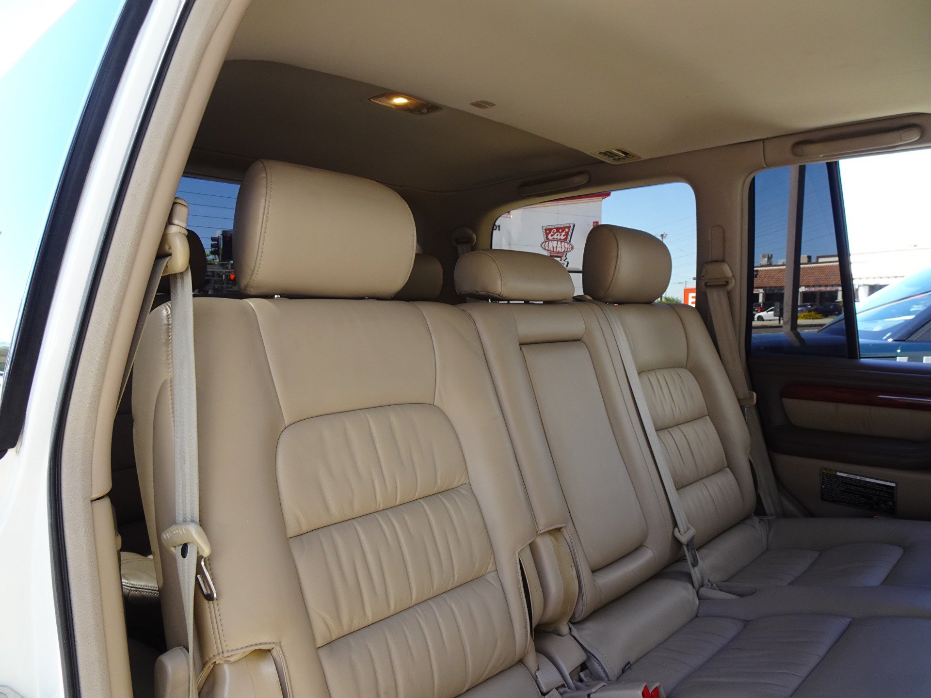 Used 2001 Lexus LX 470 4WD image 19