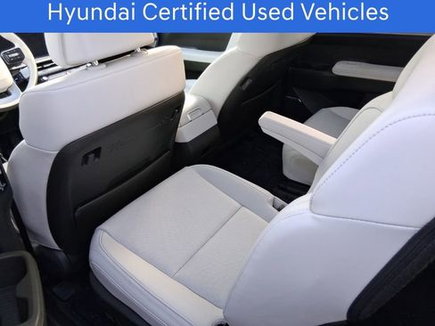 Used 2024 Hyundai Santa Fe Calligraphy image 7