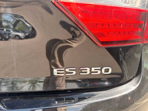 Used 2015 Lexus ES 350 w/ Luxury Package FWD image 9