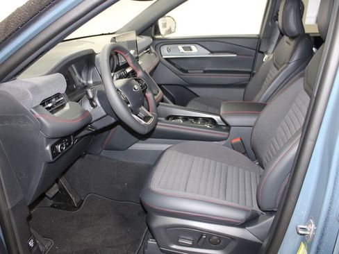 New 2026 Ford Explorer ST-Line w/ ST-Line Street Pack image 22