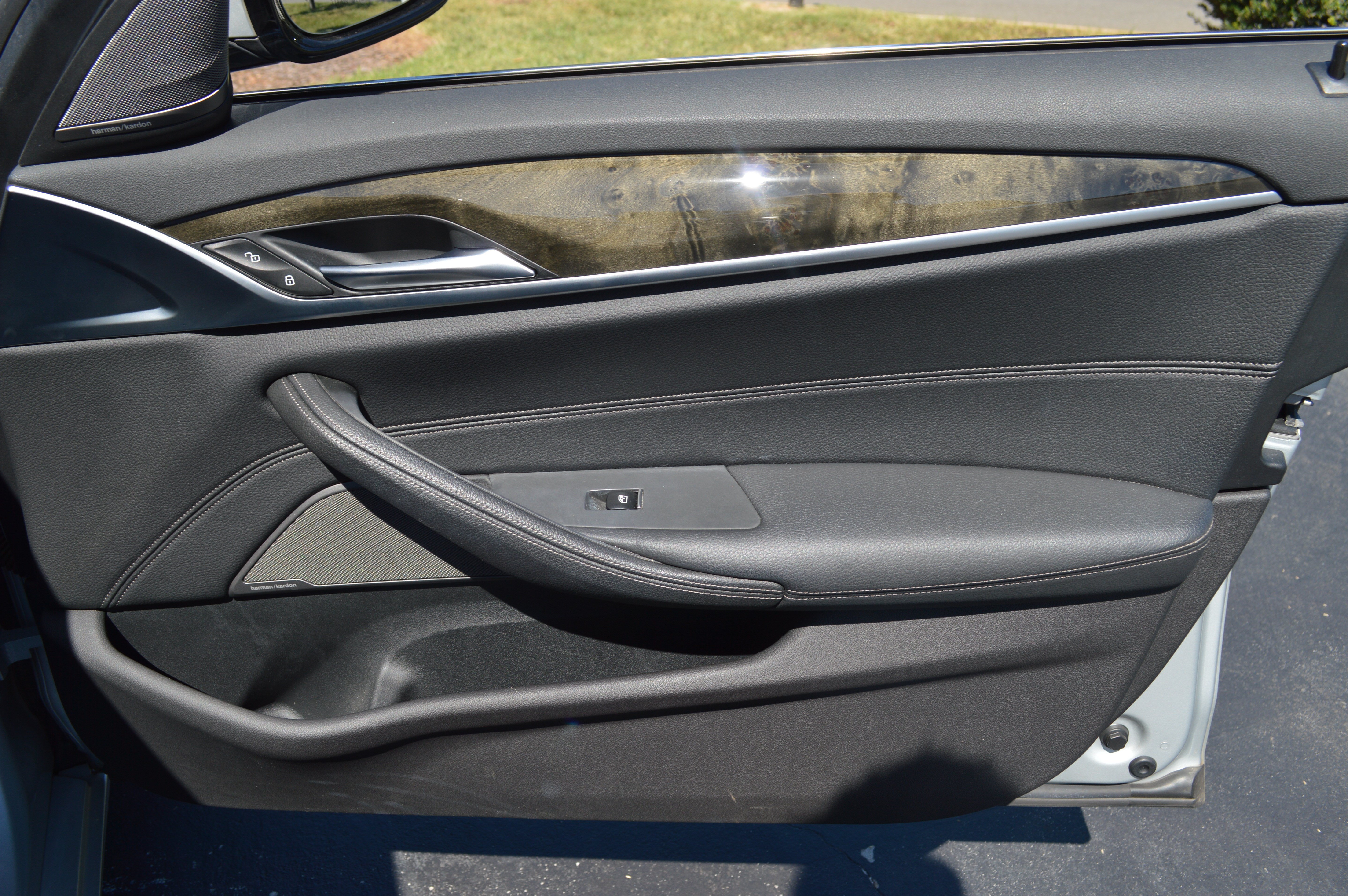 Used 2019 BMW 540i RWD image 35