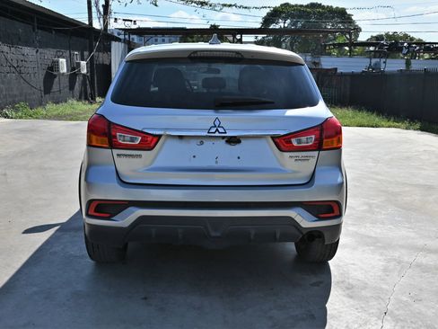 Used 2018 Mitsubishi Outlander Sport ES image 5