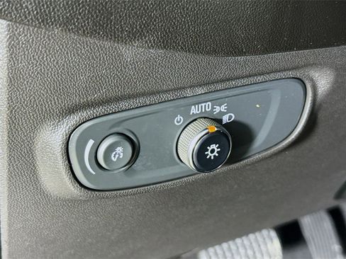Used 2023 Chevrolet Equinox RS AWD/4WD image 12