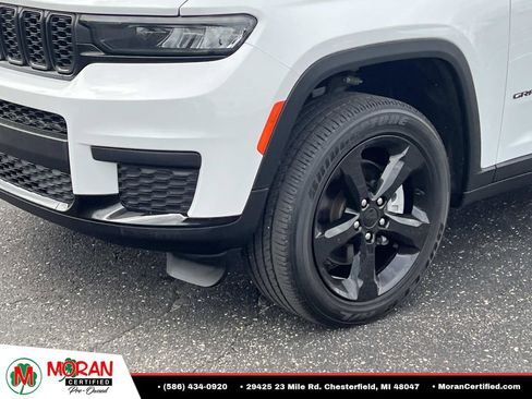Used 2024 Jeep Grand Cherokee L Altitude AWD/4WD image 8