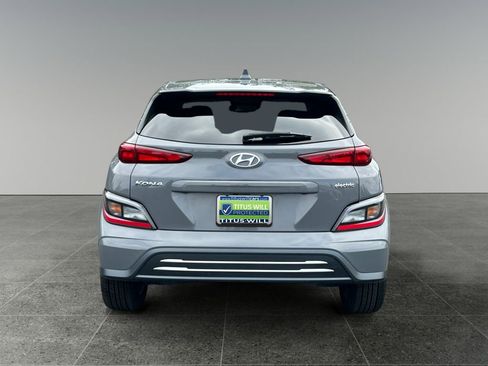Used 2023 Hyundai Kona SE w/ Cargo Package FWD image 8