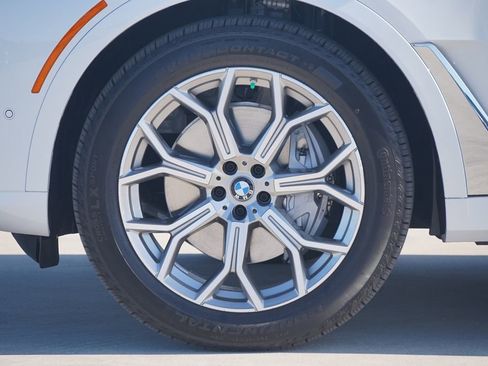 New 2026 BMW X7 xDrive40i image 5