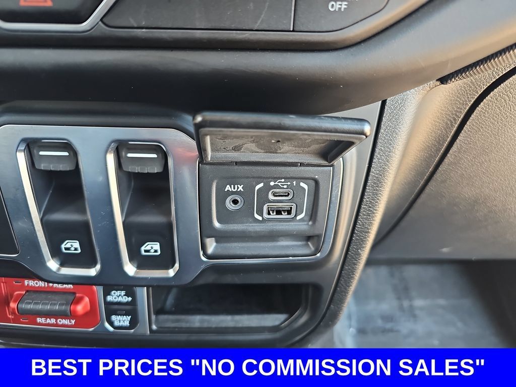 Used 2021 Jeep Wrangler Rubicon AWD/4WD image 23